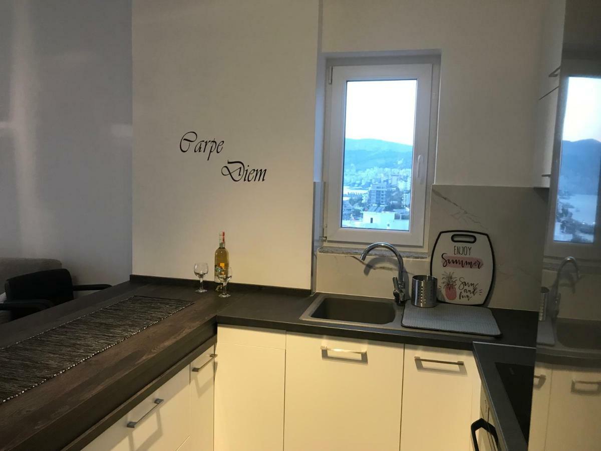 Sunset Apartment Sarandë エクステリア 写真
