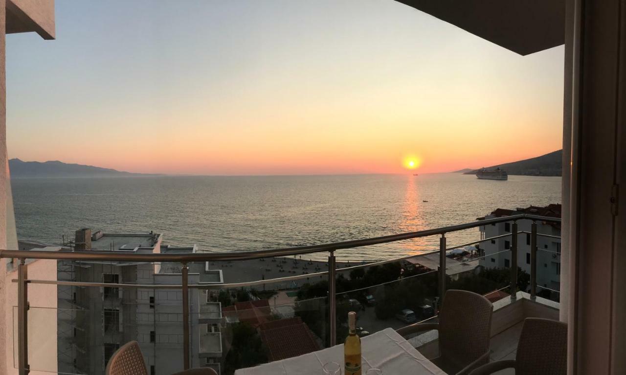 Sunset Apartment Sarandë エクステリア 写真
