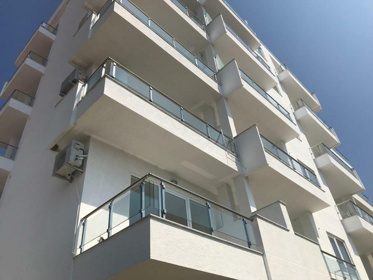 Sunset Apartment Sarandë エクステリア 写真